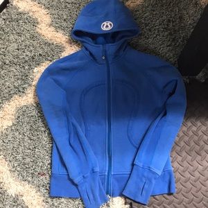 Lululemon sweatshirt!!!